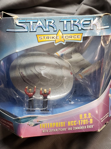 STAR TREK Strike Force USS Enterprise NCC-1701-D, Picard & Riker Playmates 1997