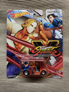 Hot Wheels Capcom "Street Fighter" Bread Box 3 of 5, Real Riders, Metal CHUN LI