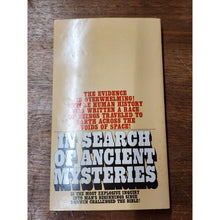 Load image into Gallery viewer, In Search of Ancient Mysteries by Alan &amp; Sally Landsburg 1974 PB. Rod Serling VG