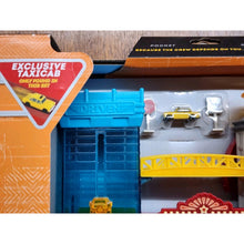 Load image into Gallery viewer, Driven by Battat Pocket Series Big City Cruisin Playset Exclusive Taxi Cab