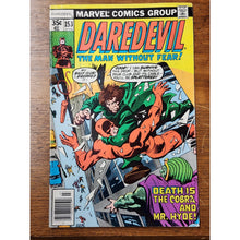 Load image into Gallery viewer, Marvel Comics Daredevil #153 (1978) Key Issue 1st App Ben Urich Newsstand G/VG
