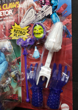 Load image into Gallery viewer, &quot;TERROR CLAWS&quot; SKELETOR- Evil Leader with Claw Swinging Action! Masters of the Universe RETRO PLAY (2022 MOTU) Deluxe Set Action Figure