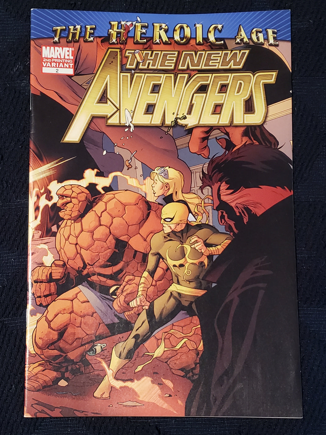 NEW AVENGERS #2 (Marvel Comics, 2010) VF Bendis/Immonen-2nd Printing Variant