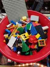 Load image into Gallery viewer, Vintage Lot: Lego Mixed Building Bricks / Blocks Lot Of Parts, 2 1/2 lb (1130 gm) with Box