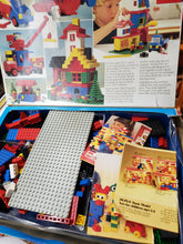 Load image into Gallery viewer, Vintage Lot: Lego Mixed Building Bricks / Blocks Lot Of Parts, 2 1/2 lb (1130 gm) with Box