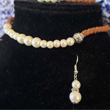 Load image into Gallery viewer, Glass Pearls &amp; Brown Leather Set. Choker, Bracelet
