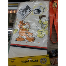 Load image into Gallery viewer, Cat Lover Lot -2 Wristbands, Lanyard &amp; New VTG 1978 Garfield Part Supplies!