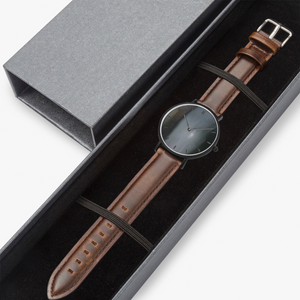 The Alien -   Quartz Watch - Ultra-Thin Leather Strap