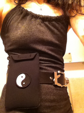 Load image into Gallery viewer, PortaPocket Waist Belt &amp; Pocket Kit with Design ~ cellphone &amp; passport holder