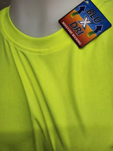 Load image into Gallery viewer, Close-up of BLU X DRI sticker on collar size M