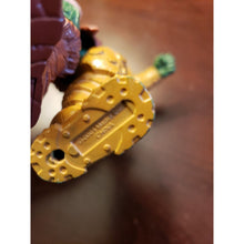 Load image into Gallery viewer, 2001 Mattel - Masters of the Universe - loose Man at Arms, Figure only, as is