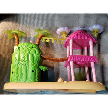 Load image into Gallery viewer, Hatchimals CollEGGtibles Tropical Party Island Playset *Lights and Sound* WORKS*