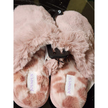Load image into Gallery viewer, Joyspun Easy On/Off Memory Foam Size 9 Pink