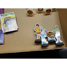 Load image into Gallery viewer, Cartoon Network Scooby-Doo! Hide and &amp; Shriek Game - 2003 Incomplete. As Is