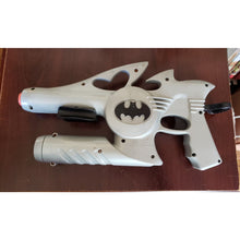 Load image into Gallery viewer, Kenner DC 1995 Batman Forever Electronic Bat-Signal Blaster. Untested
