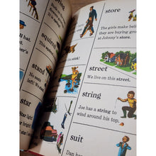 Load image into Gallery viewer, A Child's First PICTURE DICTIONARY Lillian Moore 1948 Wonder Books Hardcover