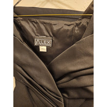 Load image into Gallery viewer, Vintage Alex Evening Black Off The Shoulder Top Size 6, Great Condition