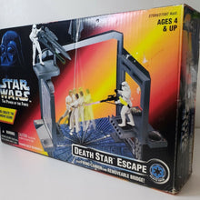 Load image into Gallery viewer, Kenner 1996 "Star Wars" Power of the Force "Death Star Escape" vintage toy