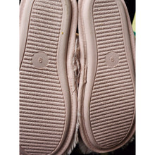 Load image into Gallery viewer, Joyspun Easy On/Off Memory Foam Size 9 Pink