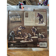 Load image into Gallery viewer, McFarlane Military Series 1 Navy Seal 2005 w/Protech Case 2005. New