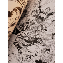 Load image into Gallery viewer, Coloring DC - Wonder Woman (DC Comics, May 2016) Adult Coloring Book