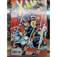 Load image into Gallery viewer, X-Men No.32, Marvel Comics ~May 1994 VG/VF with 3 Uncut Spider-Man Card Insert