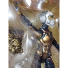 Load image into Gallery viewer, Hasbro MARVEL LEGENDS "WASP" Figure (Cull Obsodian BAF) Ant-Man and the Wasp