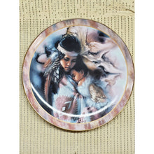 Load image into Gallery viewer, 1996 "Gentle Embrace" Plate By Lee Bogle Native American Bradford Exchange 8.25"