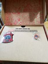 Load image into Gallery viewer, Funko Marvel First Collector Corps Box AVENGERS Size L T Shirt. HULKBUSTER POP!