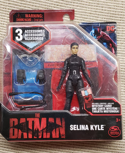 DC Comics "The Batman" Spin Masters 4" Selina Kyle CATWOMAN Action Figure w 3 Accessories & Mystery Card